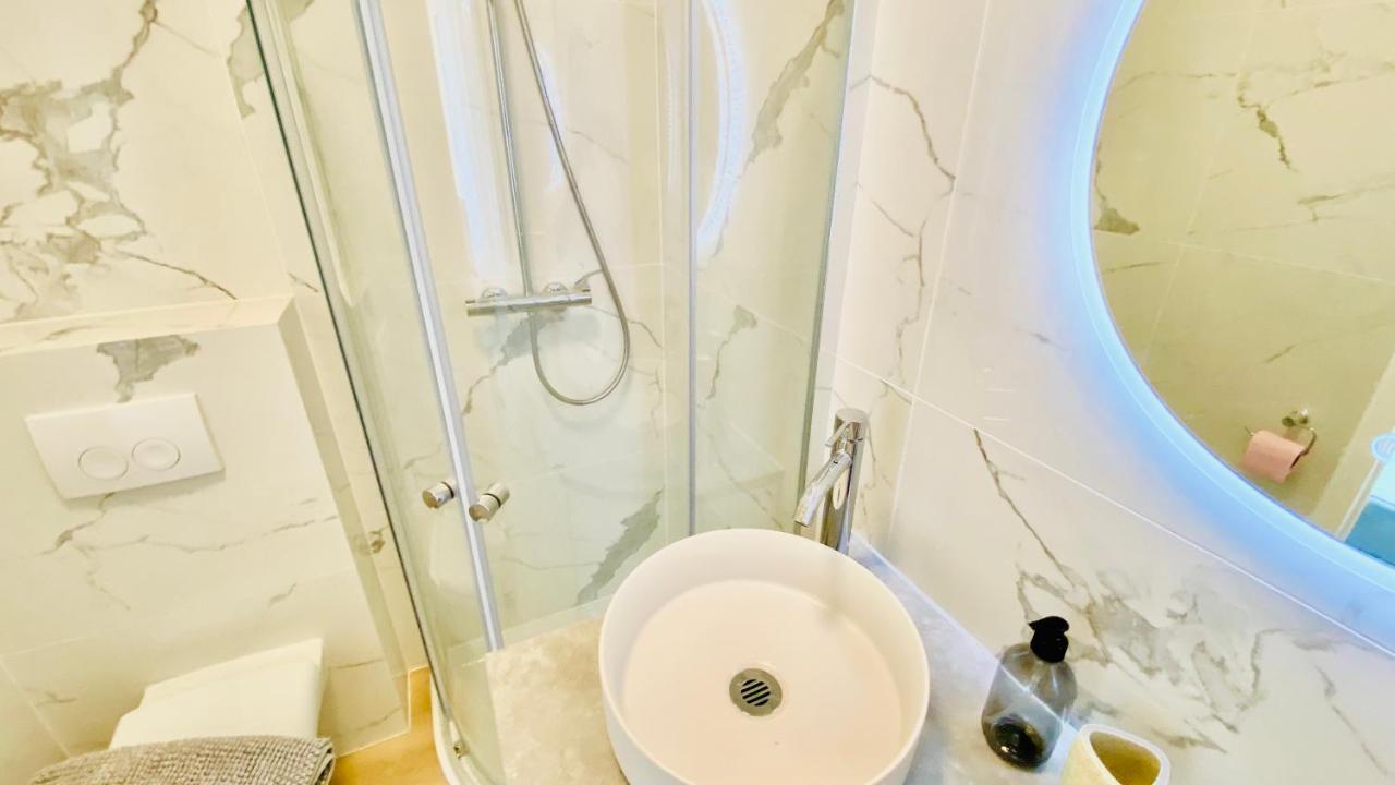 New Designer Studio Next To Casino Square With Ac & Internet 몬테카를로 외부 사진